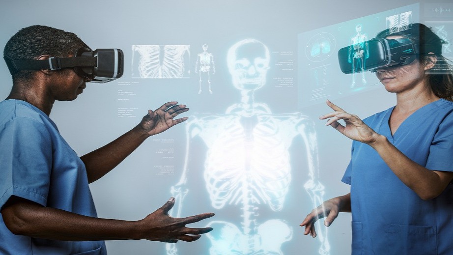 How AI is Enhancing Patient Monitoring Systems